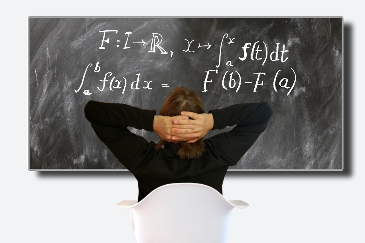 Philosophical Foundations of Quantum Physics